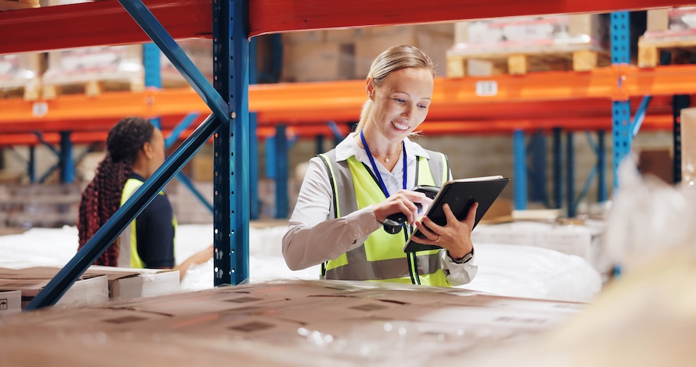 Woman,,Tablet,And,Scanner,For,Boxes,In,Warehouse,For,E