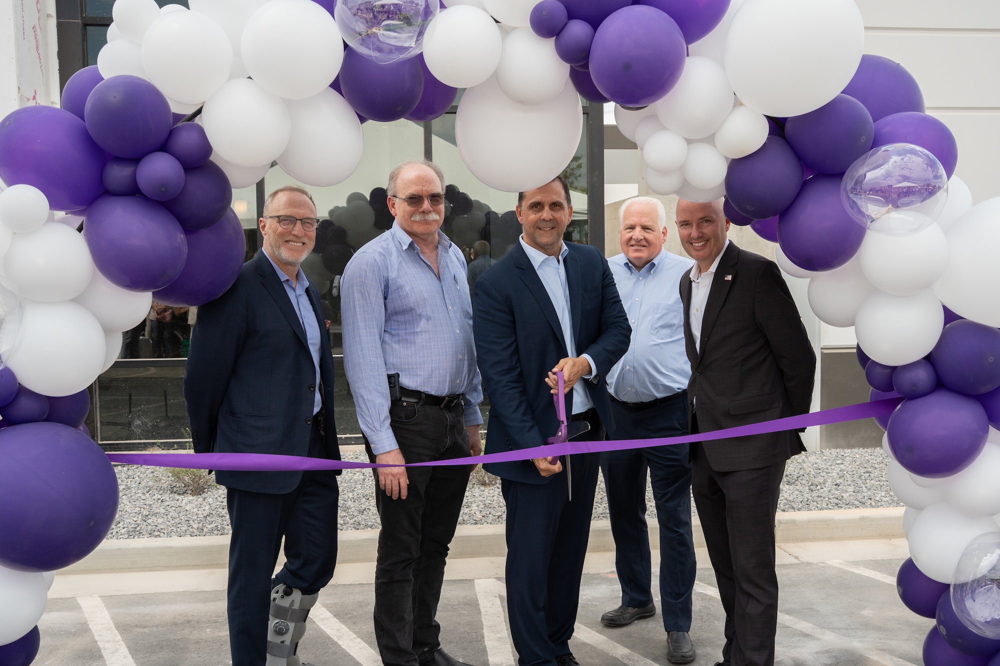 photo of ribbon cutting